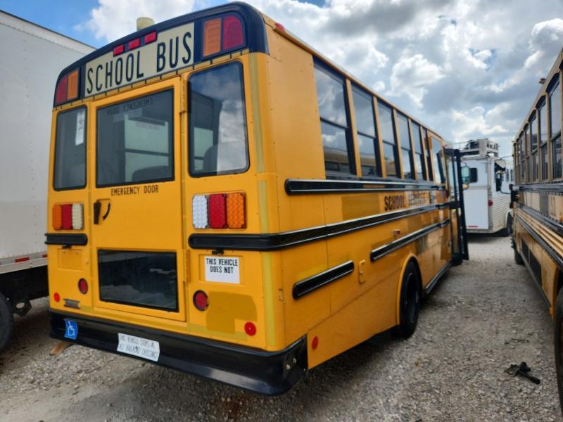 2010 Thomas SAF-T-LINER C2-School Bus