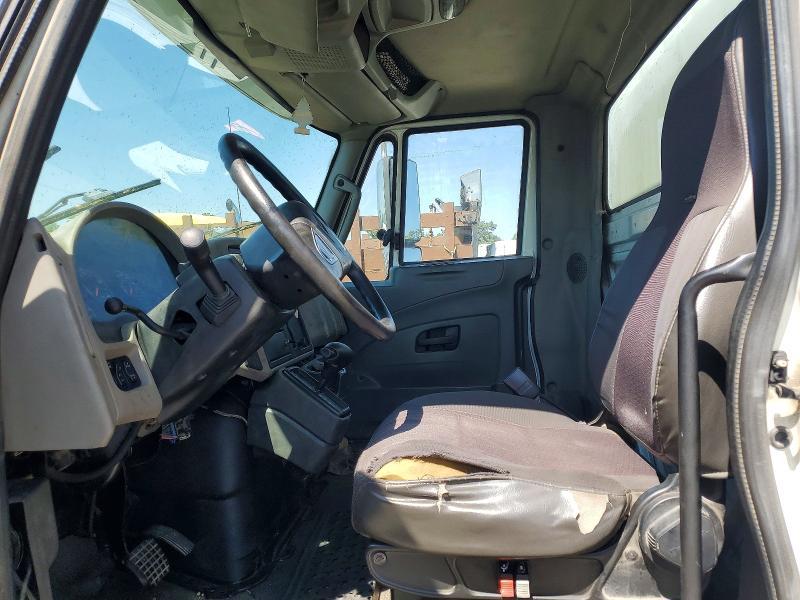 2013 International 4300 BOX Truck