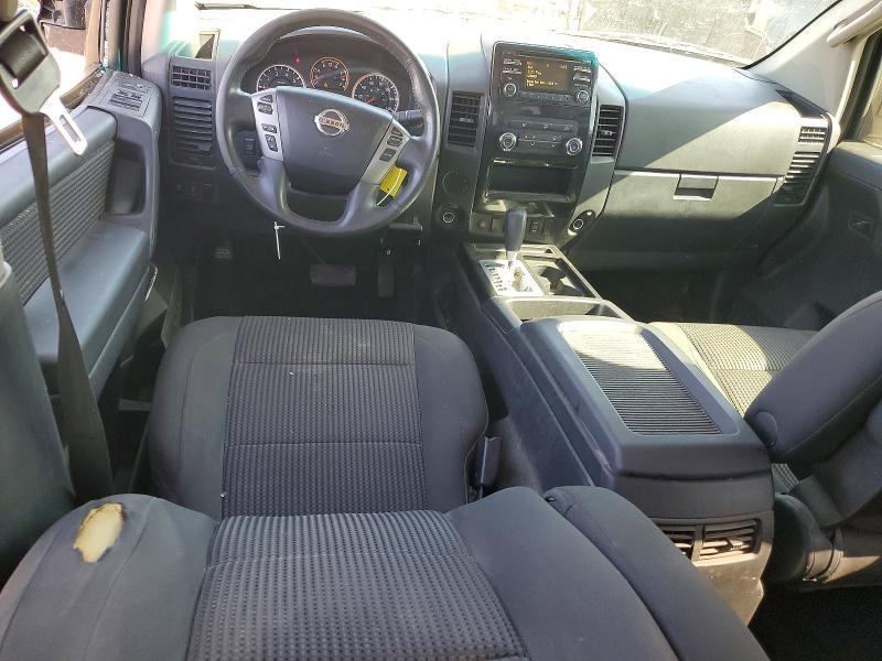 2014 Nissan Titan SV