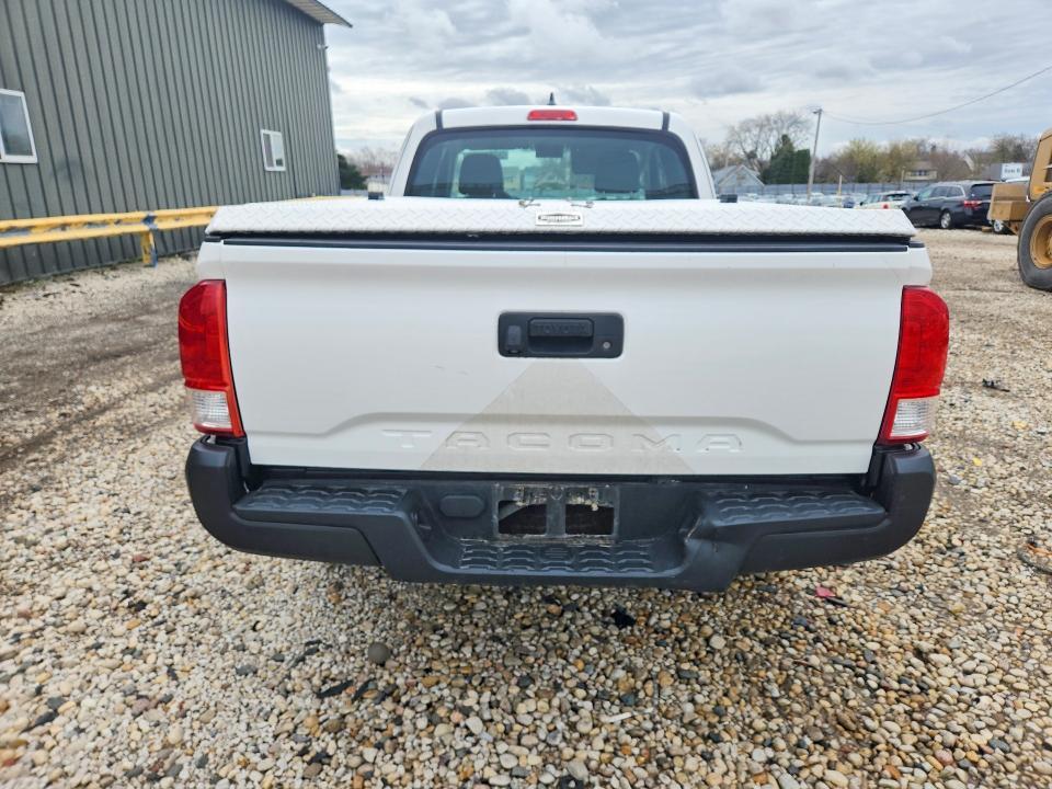 2017 Toyota Tacoma SR