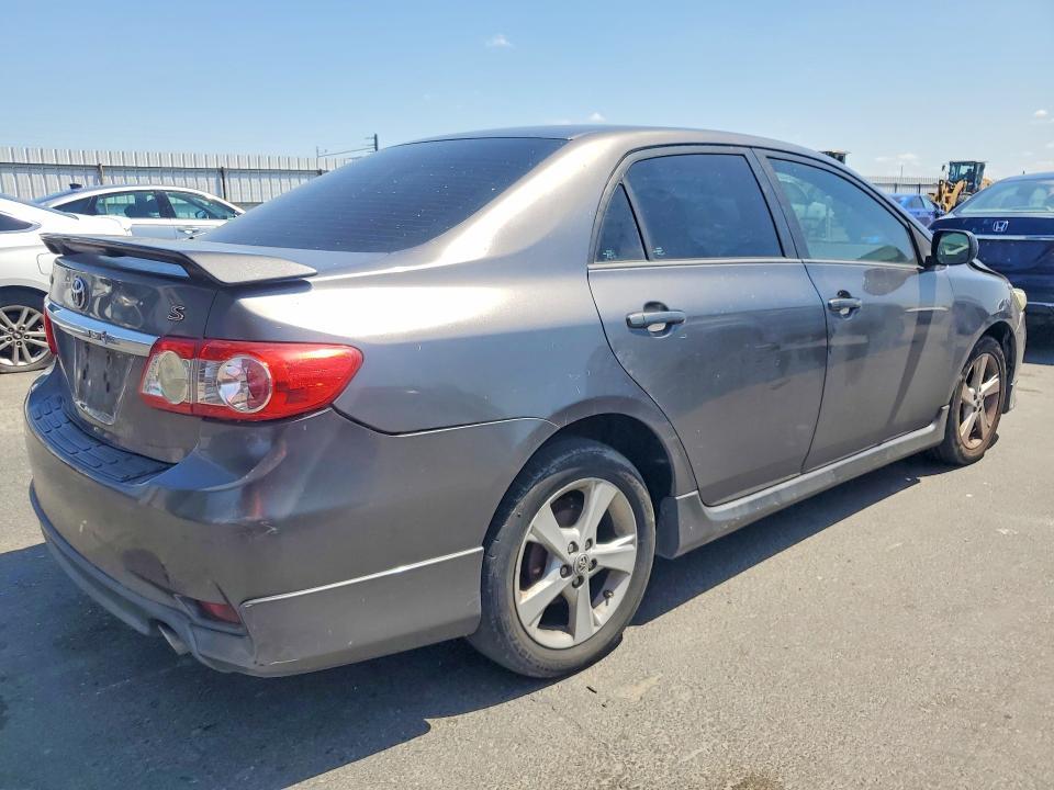 2013 Toyota Coroalla