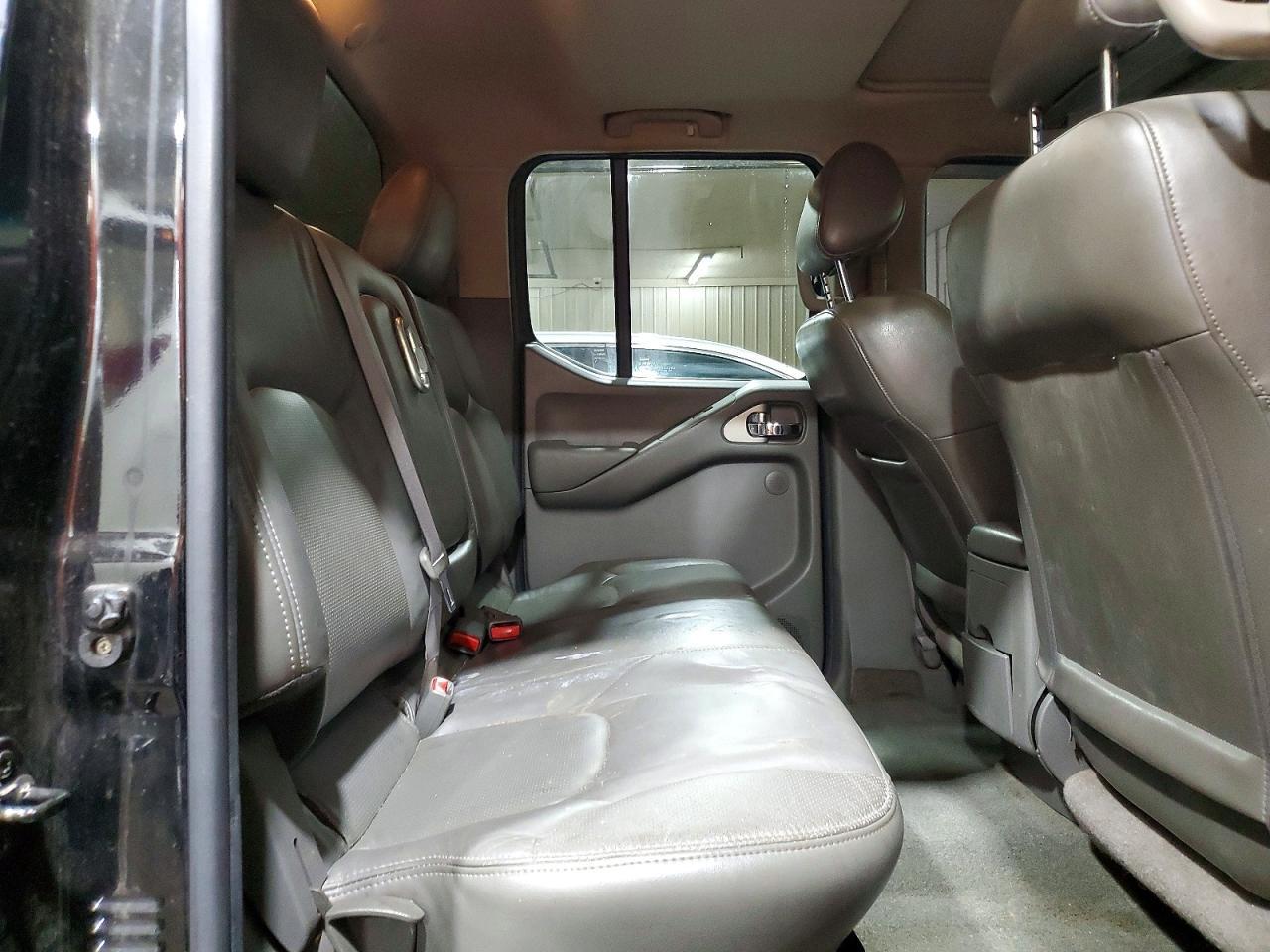 2006 Nissan Frontier SE