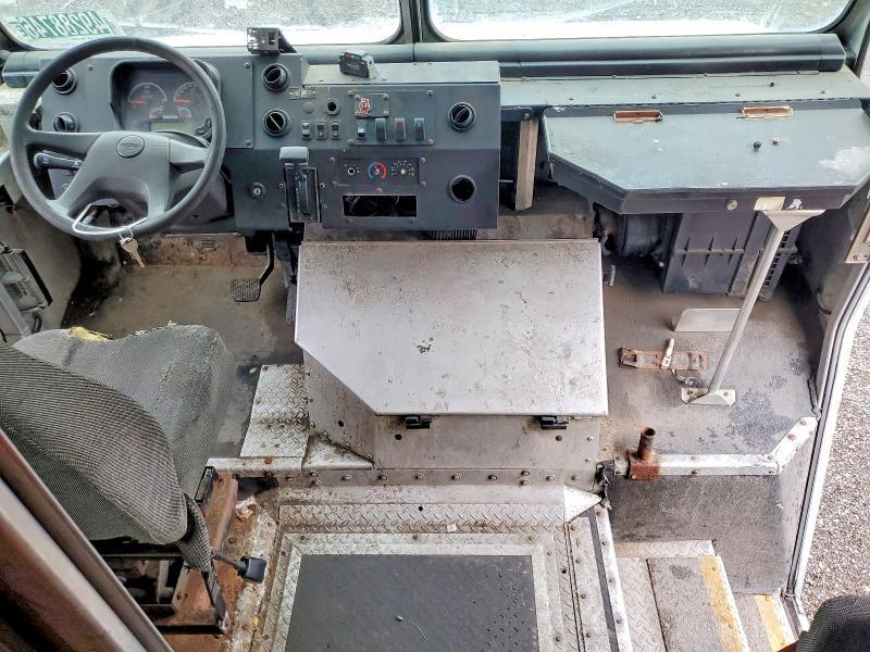 2010 Freightliner Chassis M Line WALK-IN Van