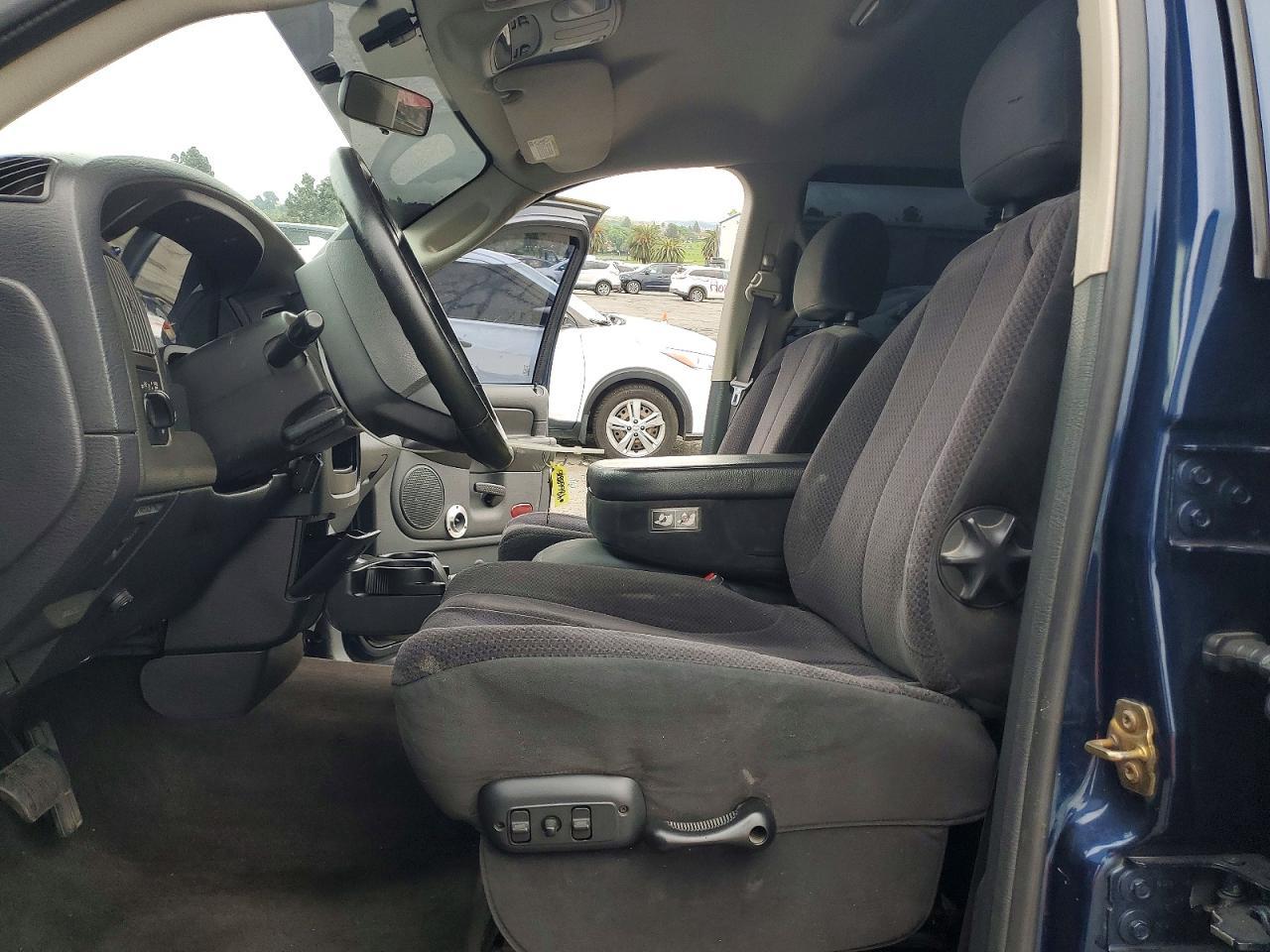 2004 Dodge RAM 1500 ST