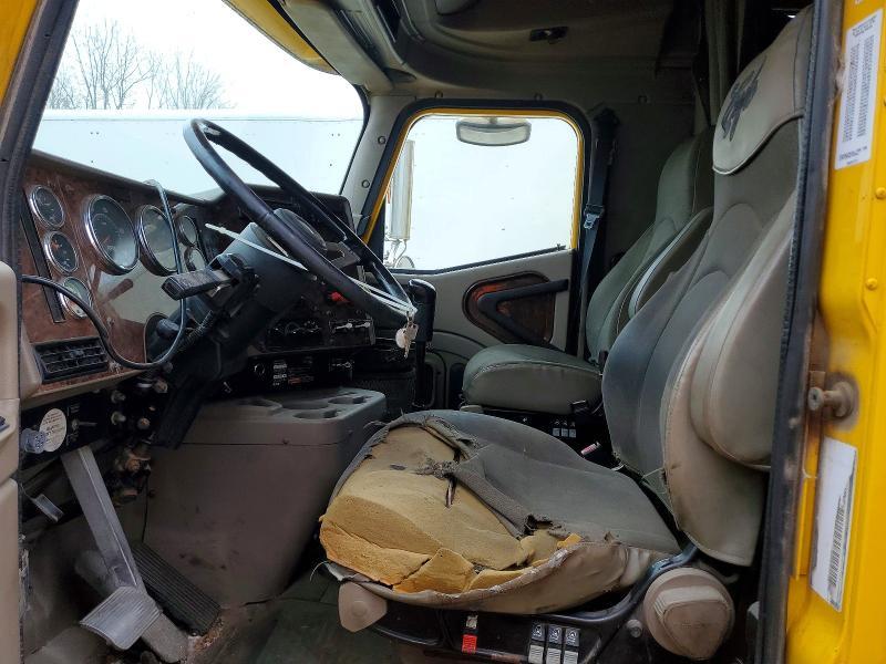 2005 International 9400I Semi Truck