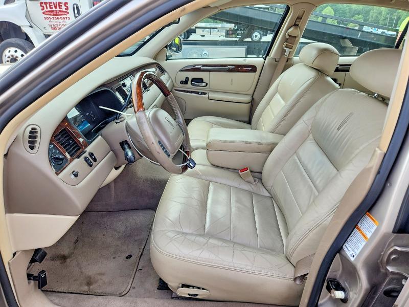 2002 Lincoln Town car Signature