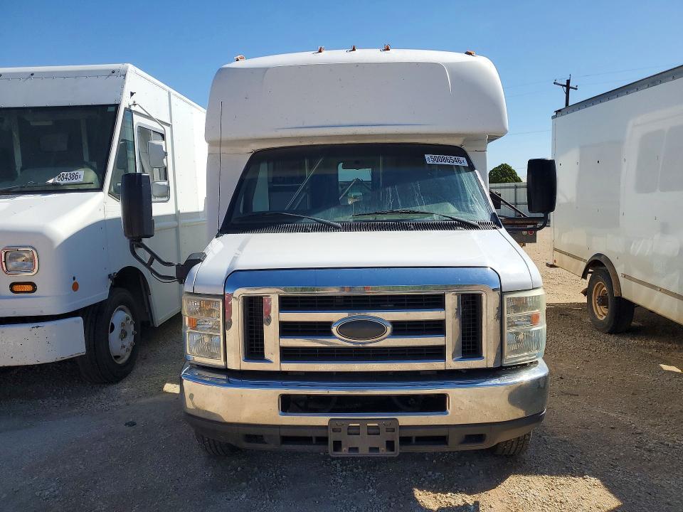 2016 Ford E350 Shuttle bus