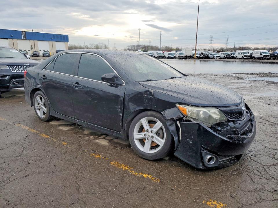 2014 Toyota Camry se