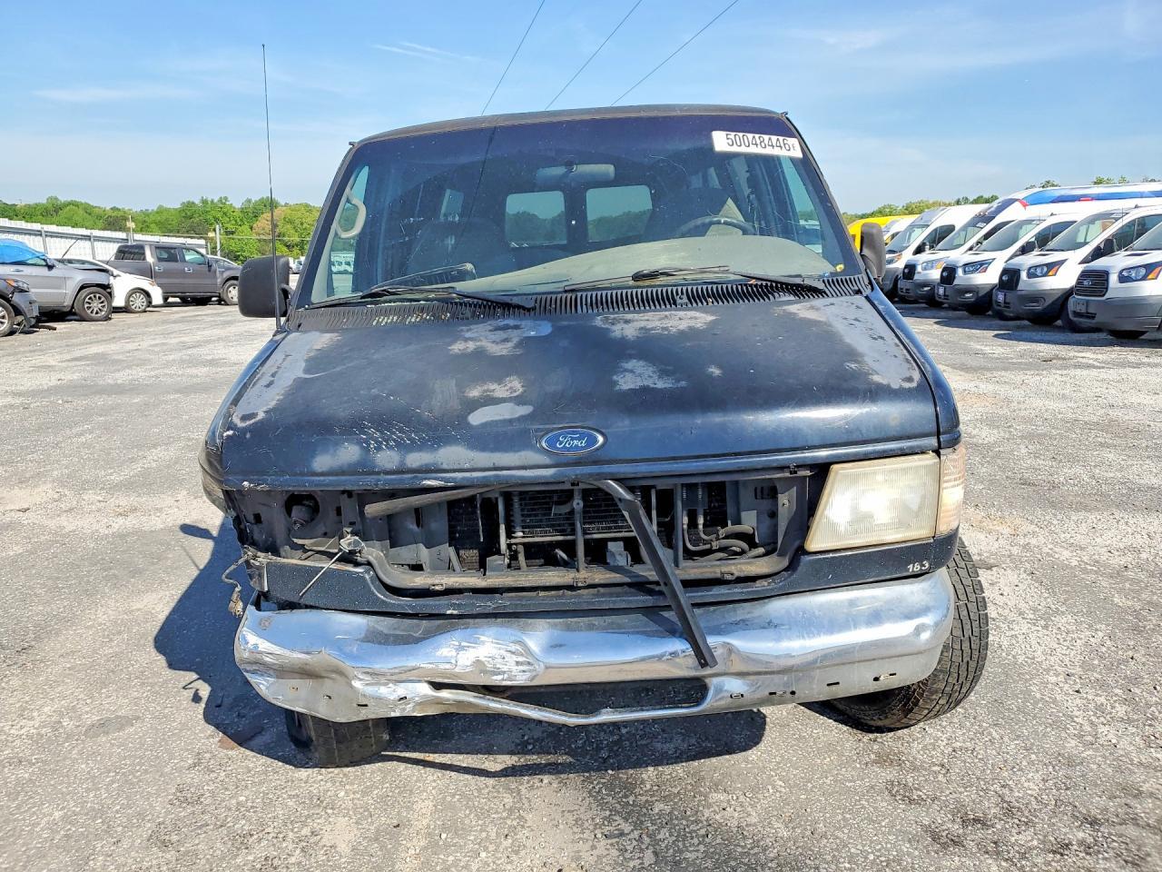 2001 Ford Econoline E350 Super Duty Wagon