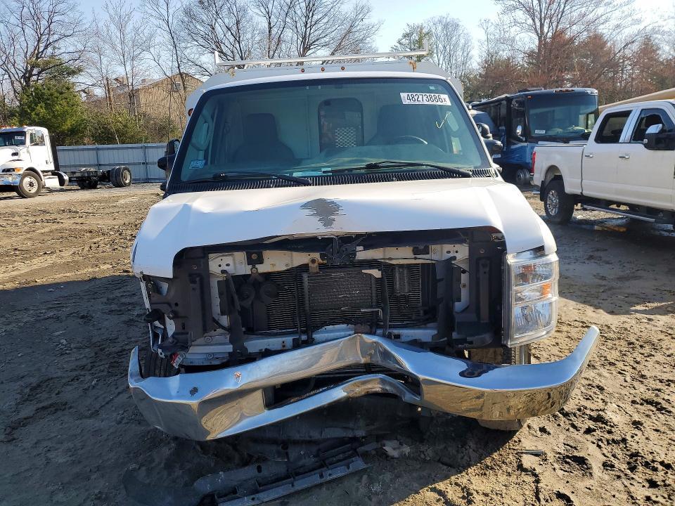 2017 Ford Econoline E350 Super Duty Cutaway Van