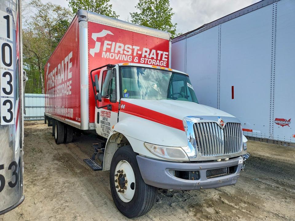 2019 International 4300 BOX Truck