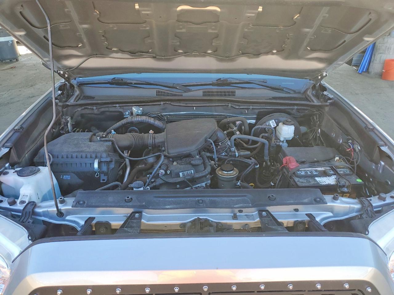 2019 Toyota Tacoma SR