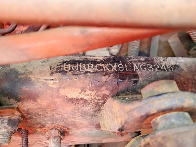 2009 Freigliner 2009 Freightliner Conventional ST120 Semi Truck