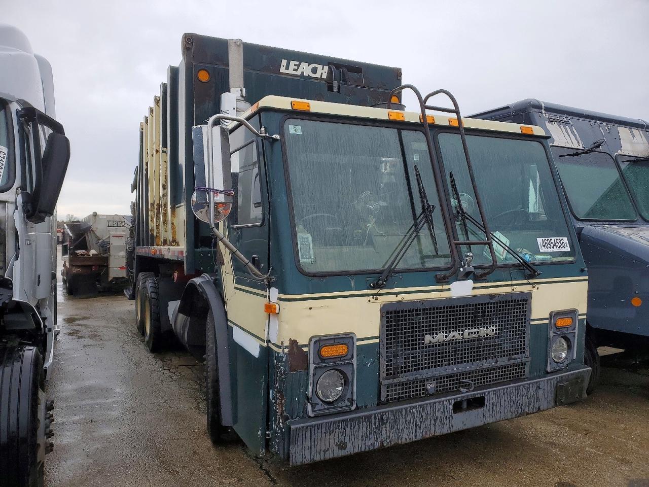 2004 Mack LE603 Refuse Truck