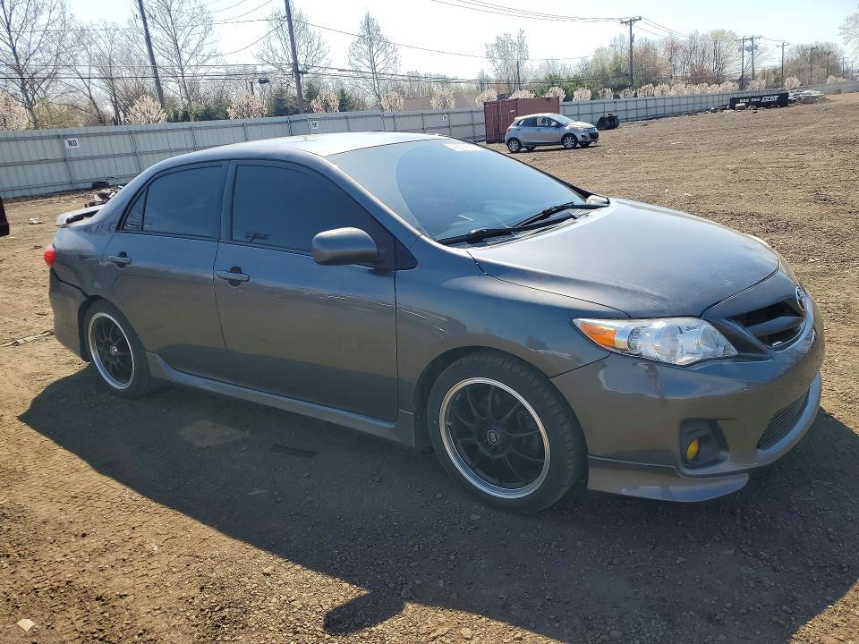 2013 Toyota Corolla s