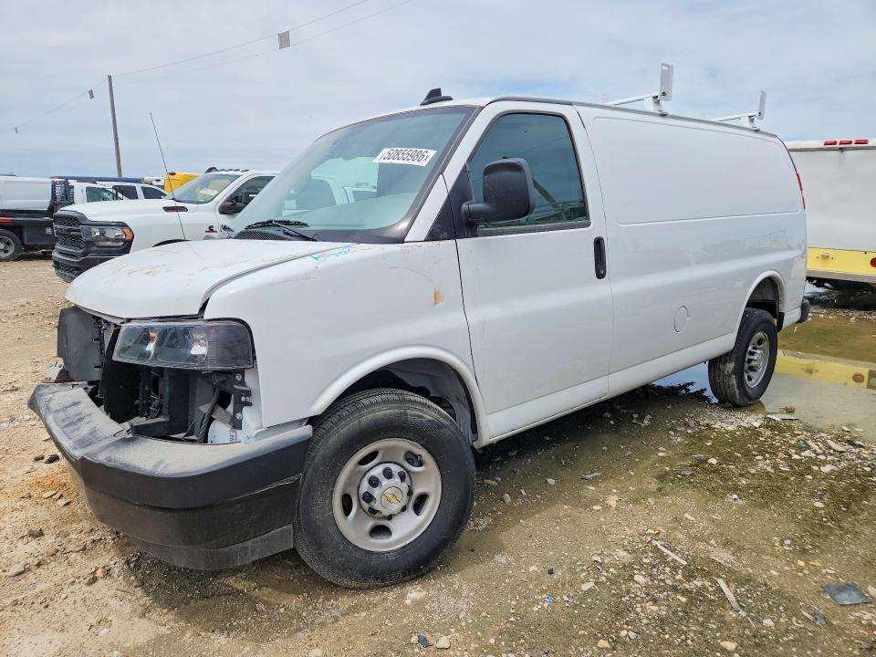 2025 Chev Express G2500
