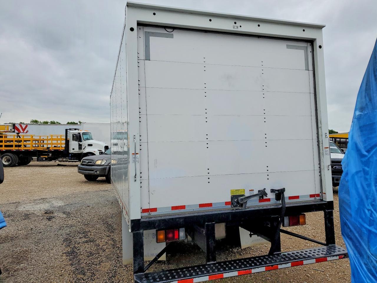 2024 Isuzu NPR HD BOX Truck