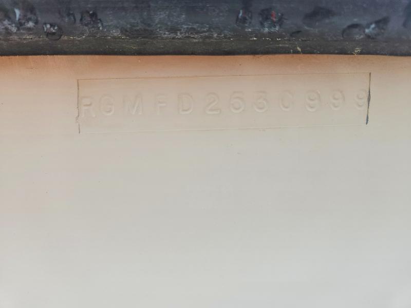 2000 Regal 2565 Boat