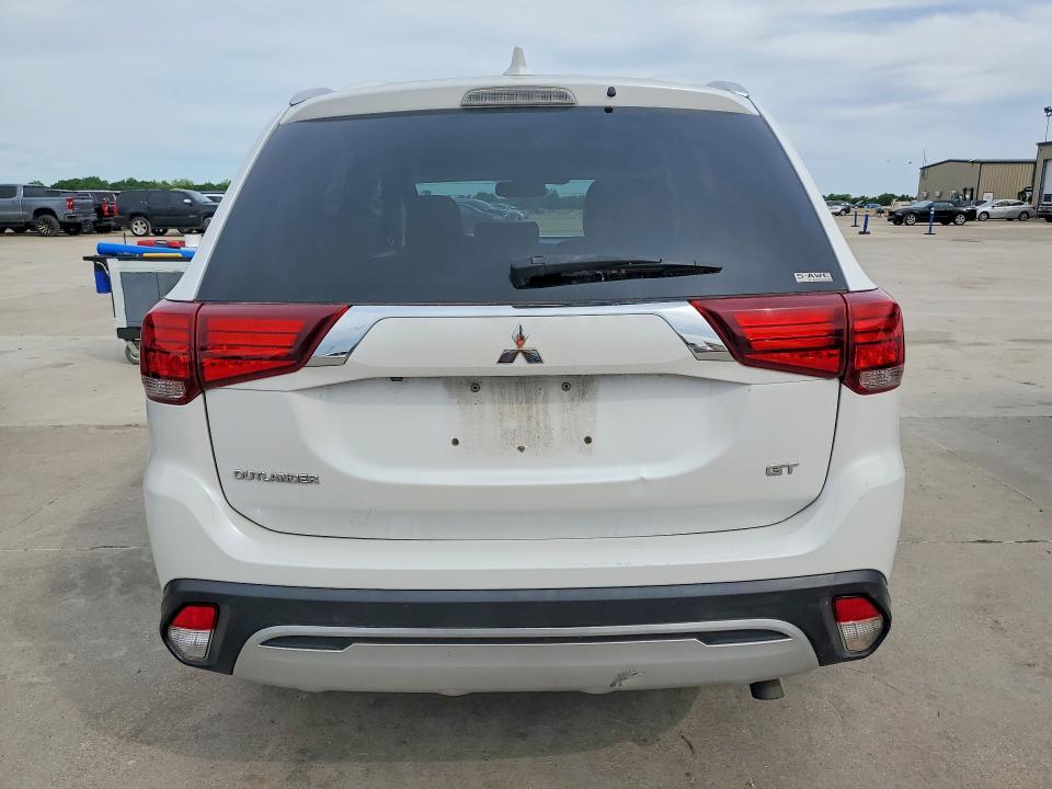 2020 Mitsubishi Outlander gt