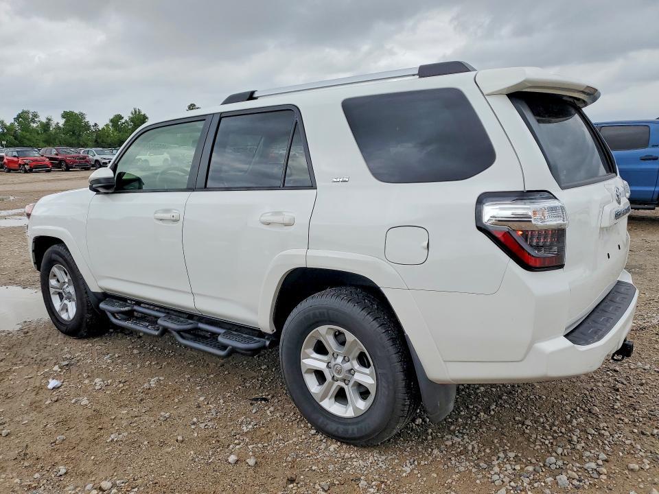 2024 Toyota 4runner SR5
