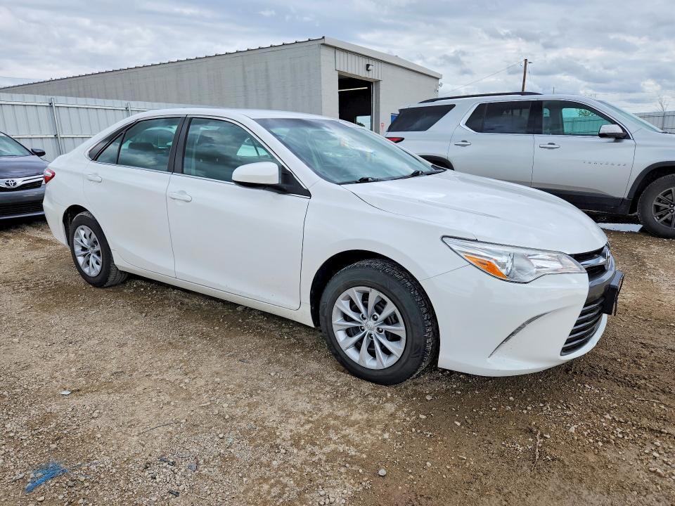 2017 Toyota Camry le