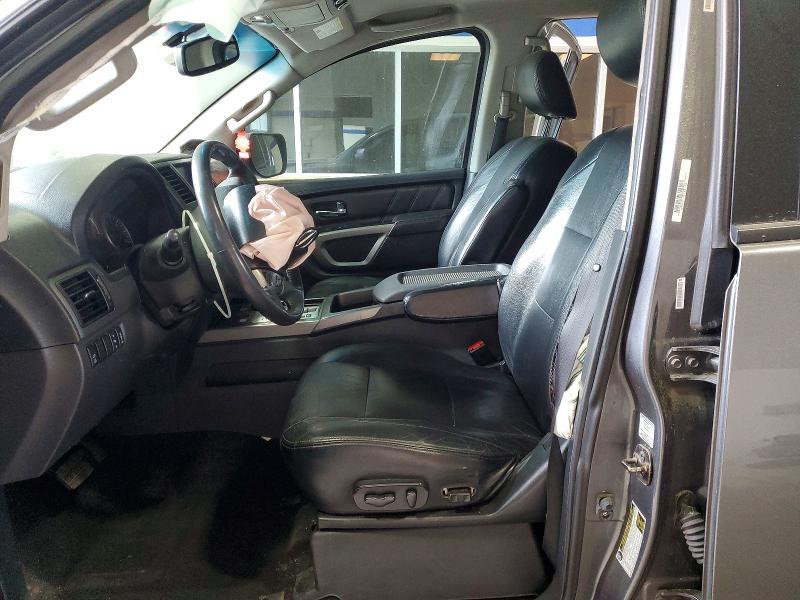 2015 Nissan Armada sv