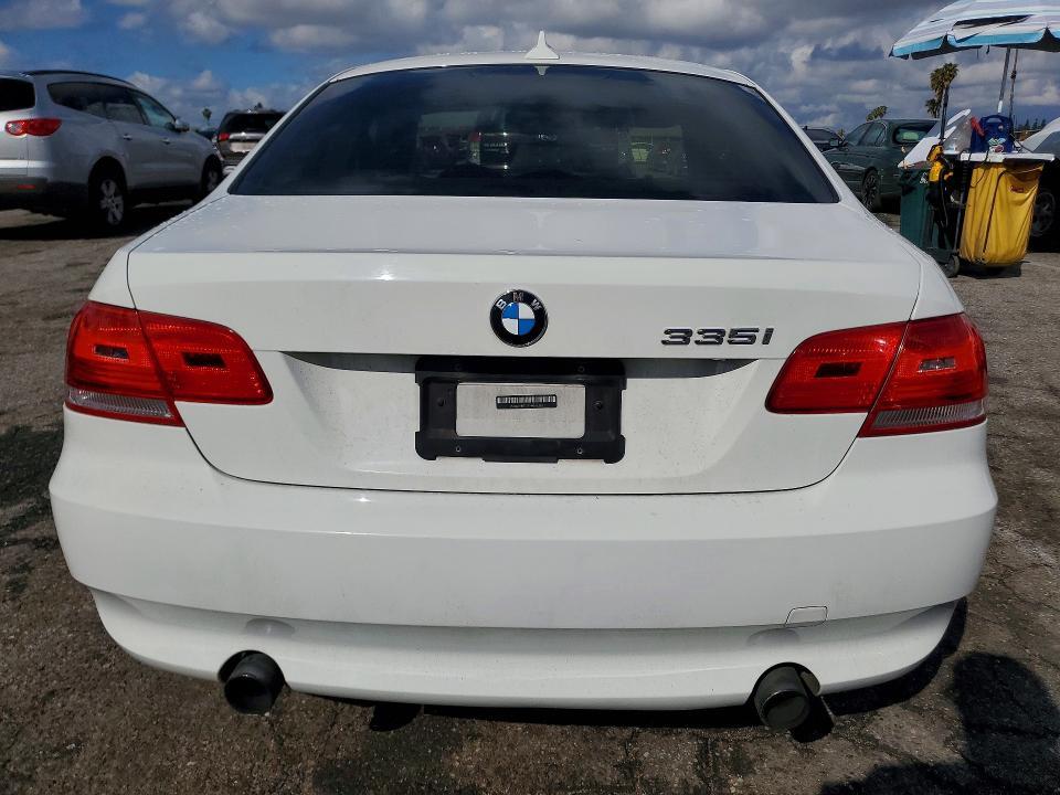 2009 BMW 335 i