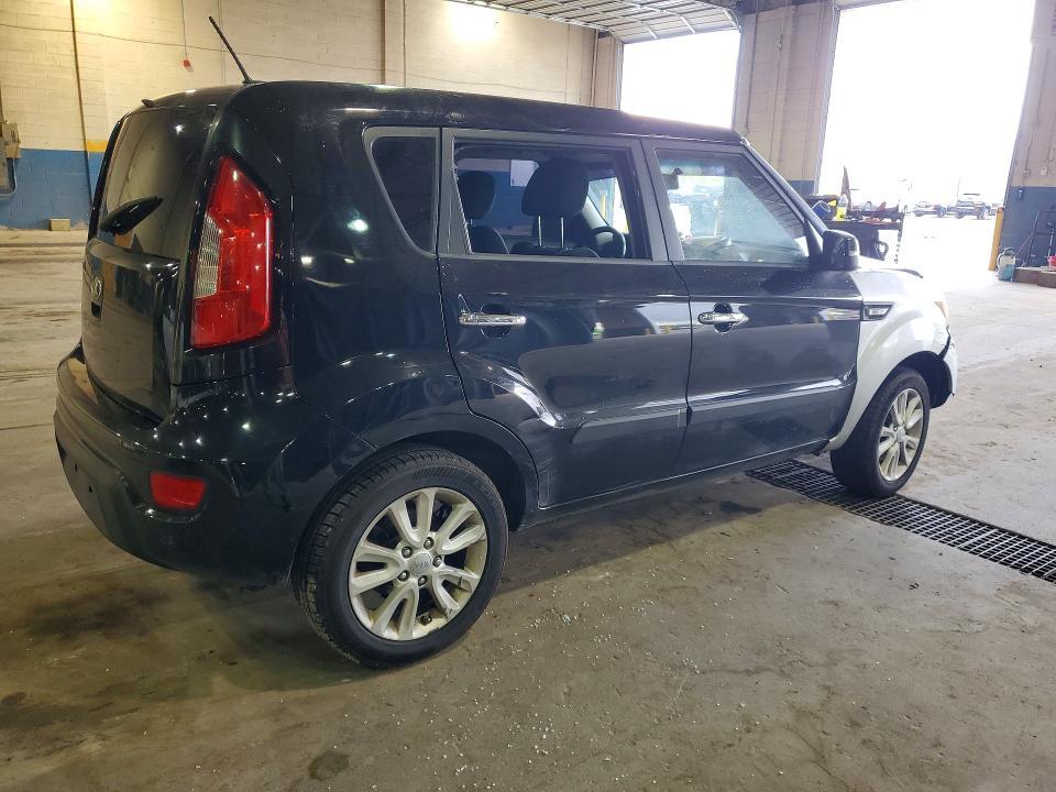 2013 KIA Soul +