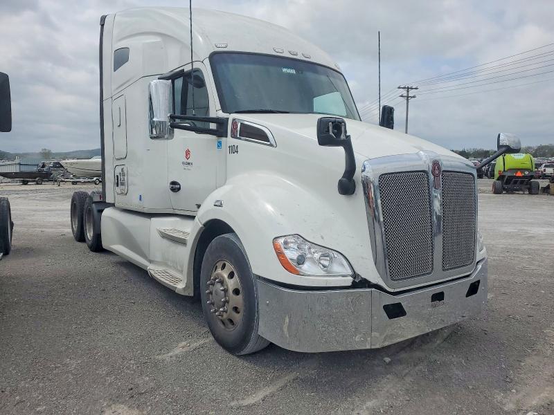 2020 Kenworth T680 Semi Truck