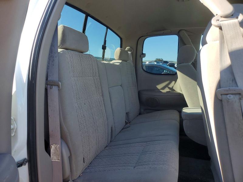 2004 Toyota Tundra SR5