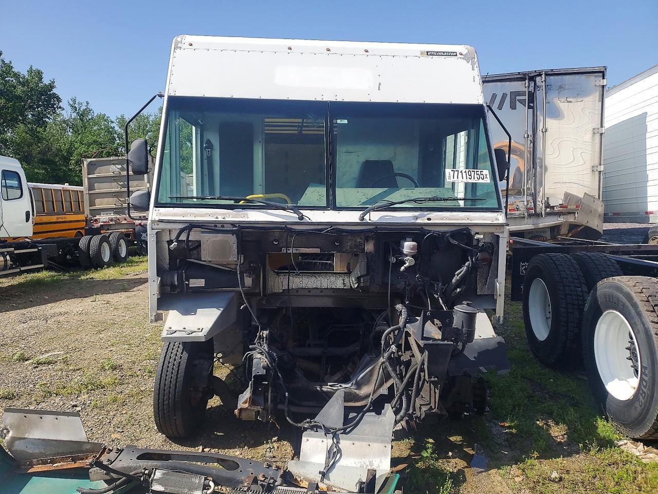 2017 Ford F59 Delivery Truck