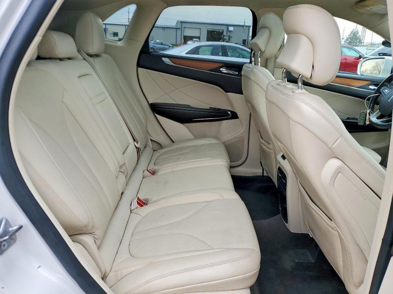 2015 Lincoln Townhouse MKC