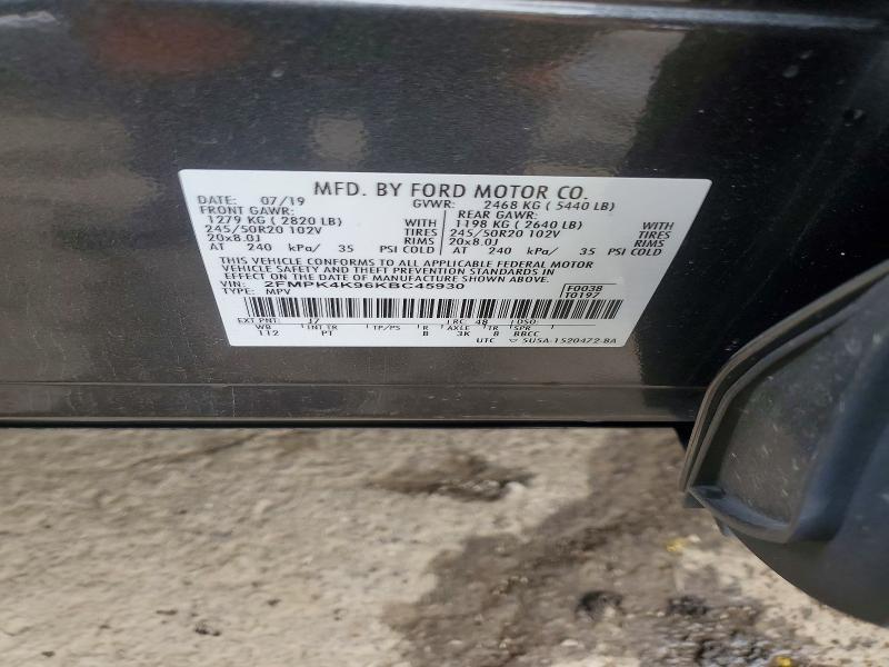 2019 Ford Edge Titanium