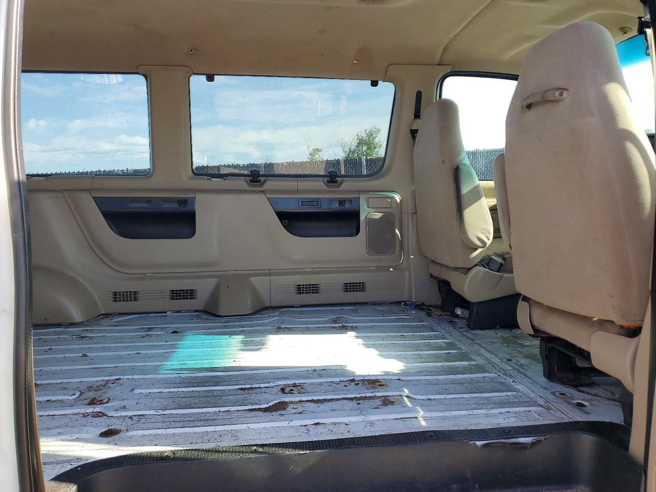 1999 Ford Econoline E350 Super Duty Wagon