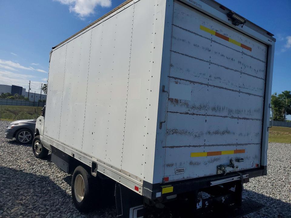 2013 Ford E250 BOX Truck