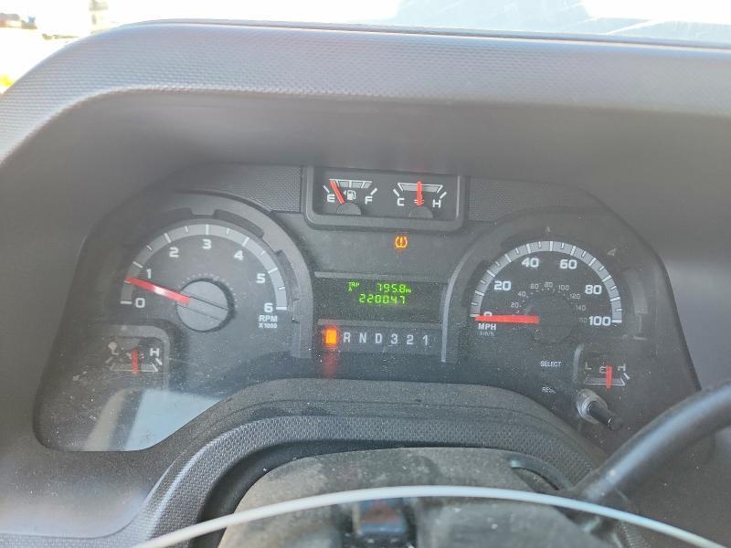 2016 Ford E350 Utility / Service Truck