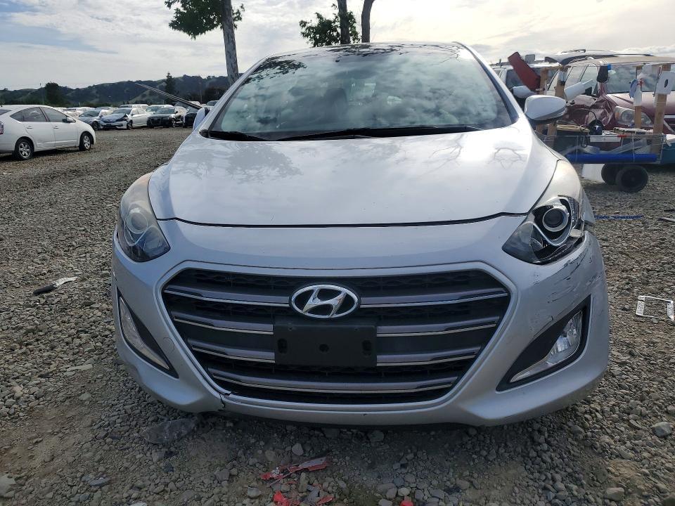 2016 Hyundai Elantra gt Base
