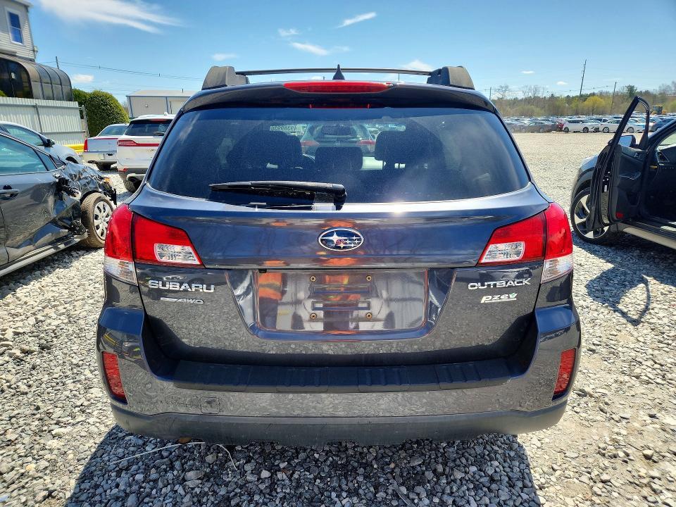 2013 Subaru Outback 2.5i Limited