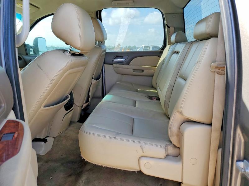 2012 GMC Sierra K2500 slt