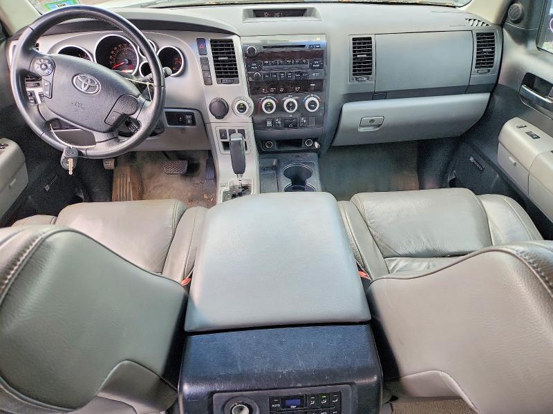 2008 Toyota Sequoia SR5