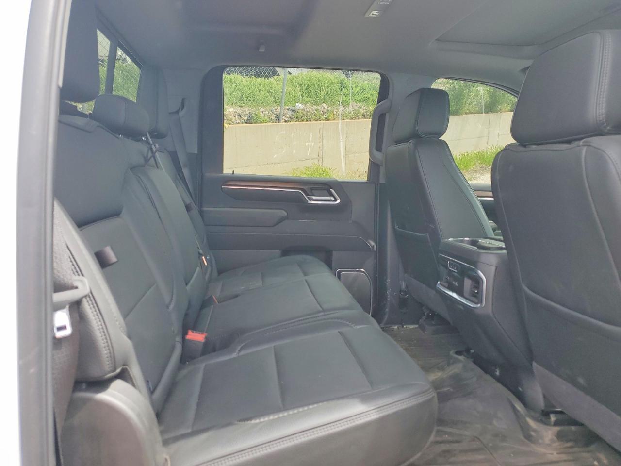 2025 GMC Sierra K3500 Denali