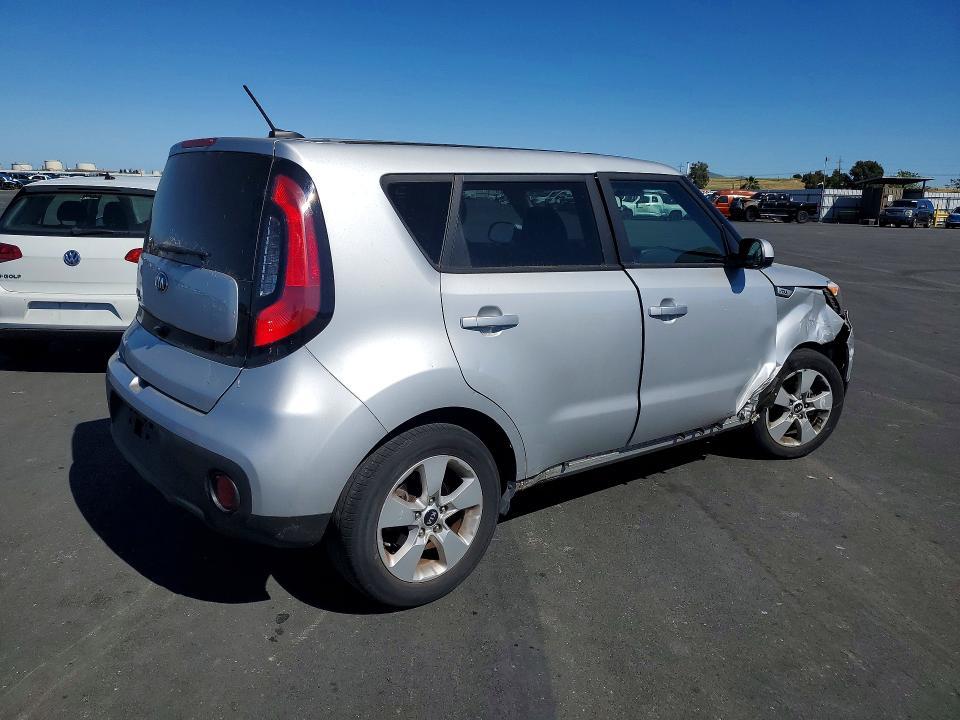 2017 KIA Soul Base