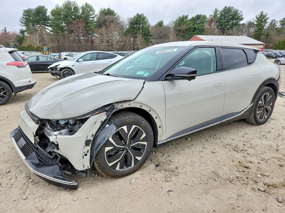 2024 KIA EV6 Wind