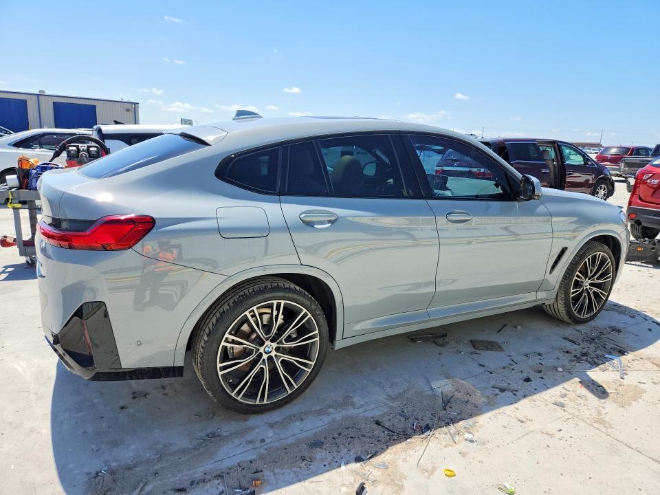 2024 BMW X4 Xdrive30i