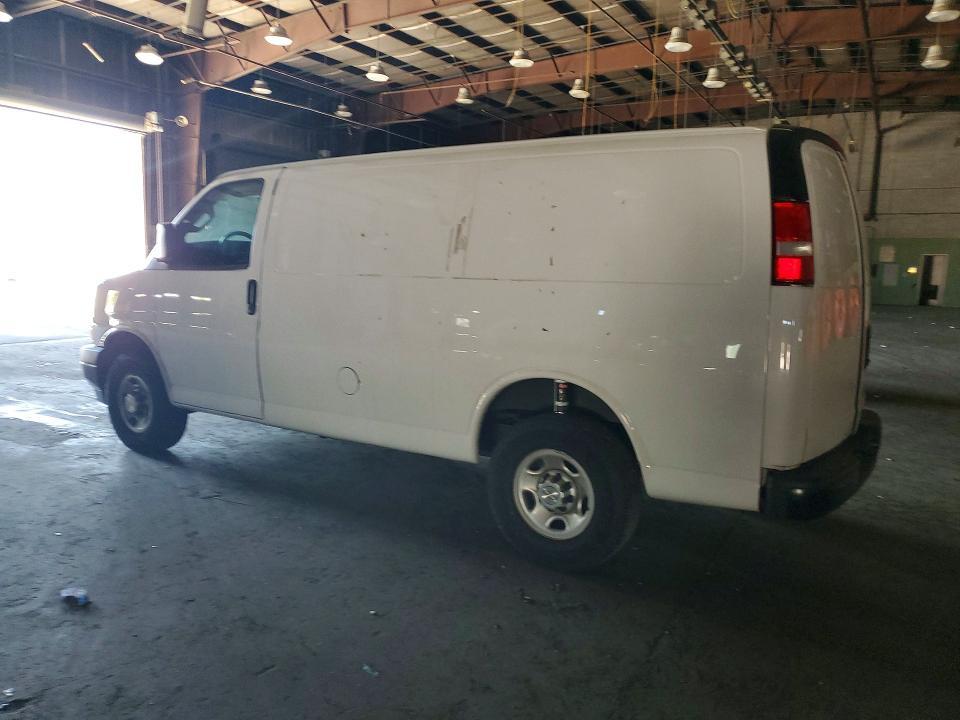 2021 Chevrolet Express G2500