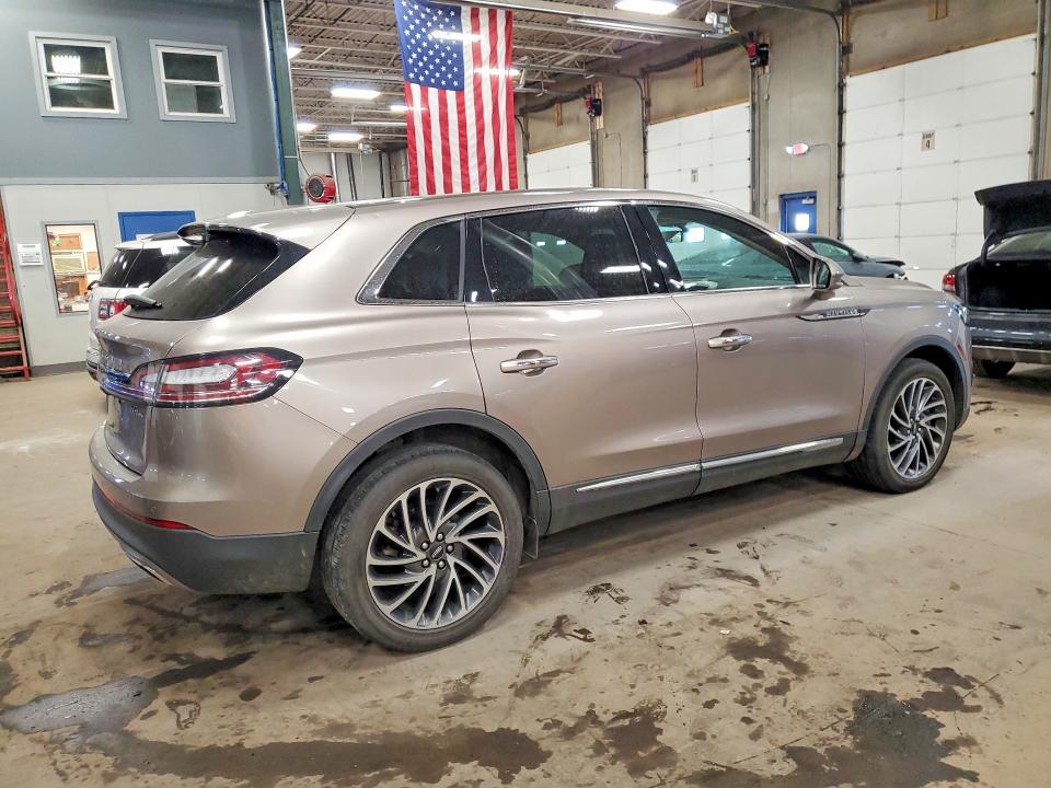 2020 Lincoln Nautilus Reserve