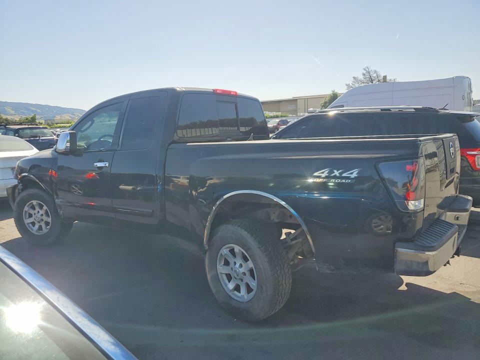 2004 Nissan Titan XE