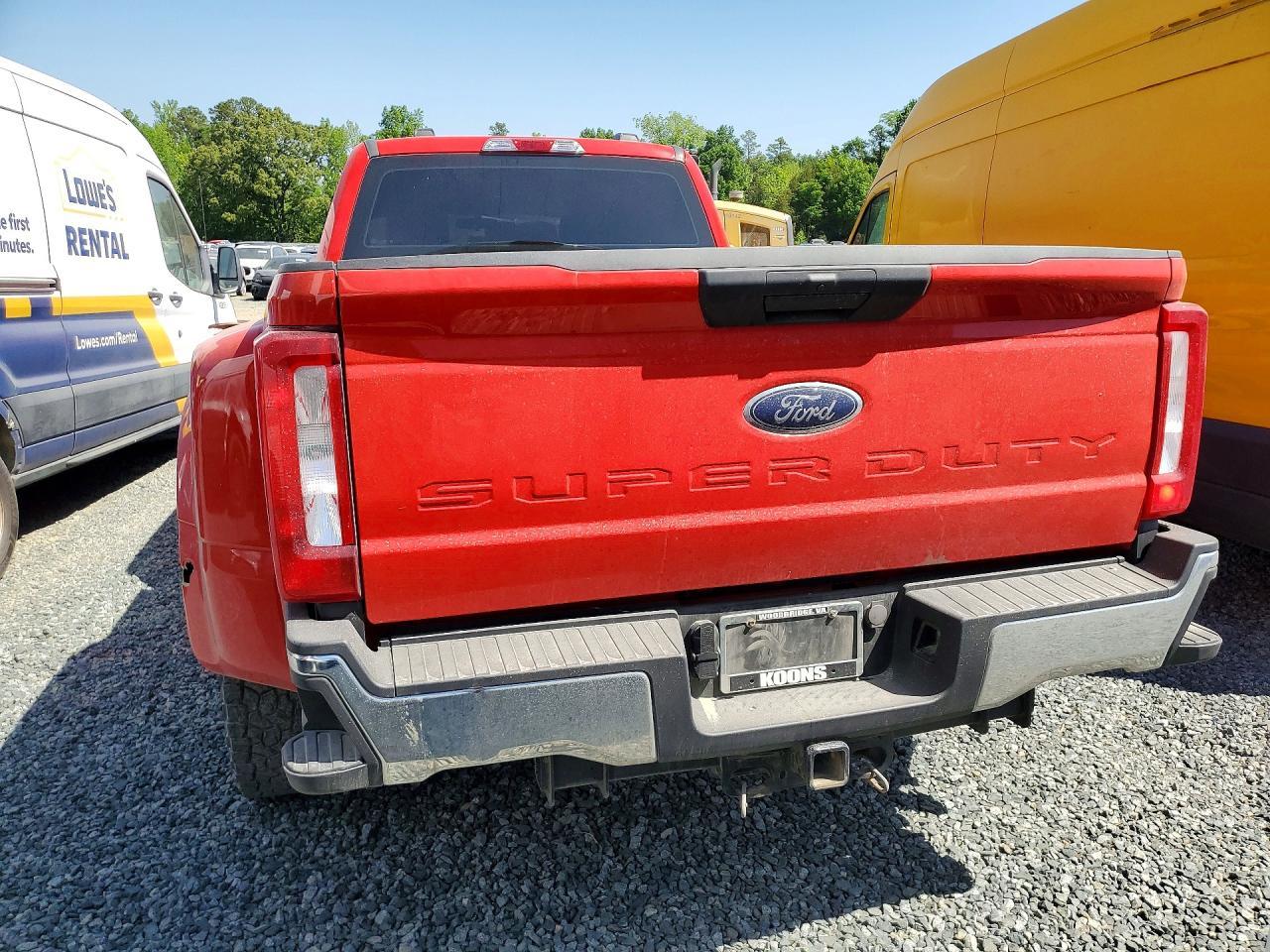 2024 Ford F350 Super