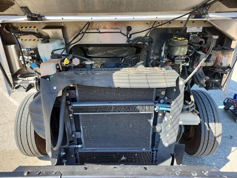2021 Freightliner MT45G Chassis Delivery Truck