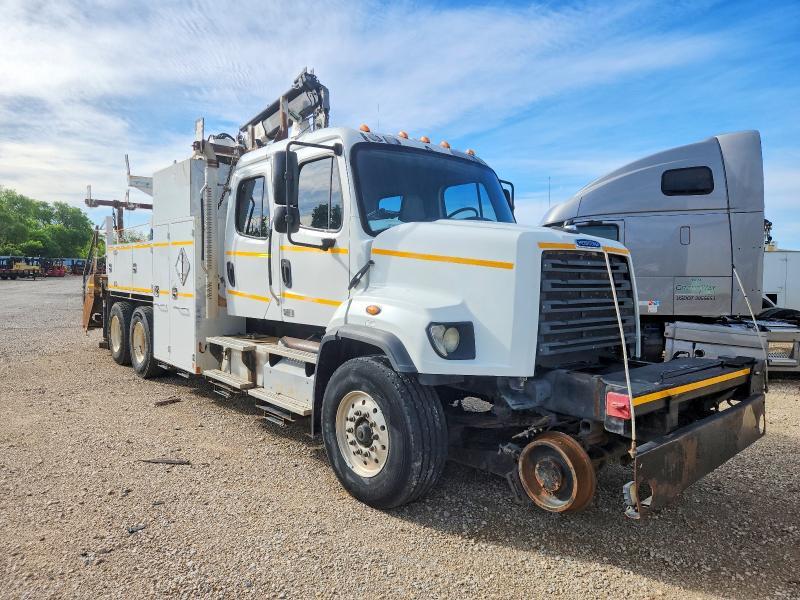 2013 Freigliner 2013 Freightliner 108sd Utility / Service Truck